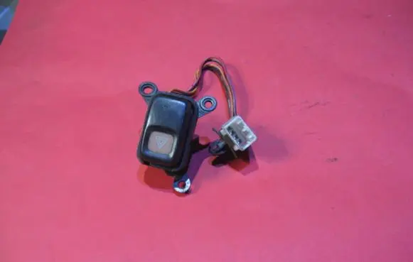 Mazda 626 Hazard light switch 4Y26