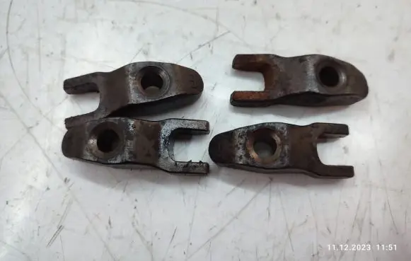 KIA Sportage Fuel Injector clamp holder
