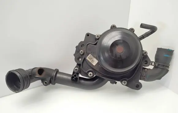 Mercedes-Benz E W212 Water pump A6512006301 A6512001651 A6512000682