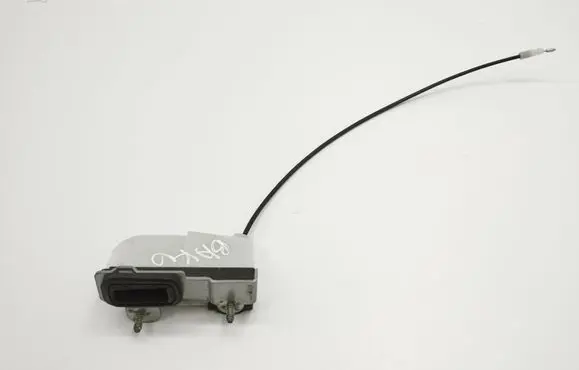 Mazda 5 Fuel tank cap lock 