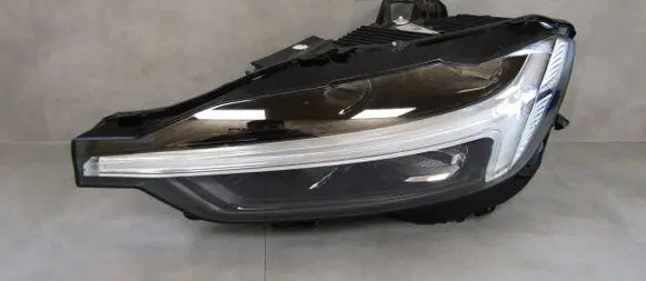 Volvo XC60 Headlight/headlamp 31656616 10604BTARBA