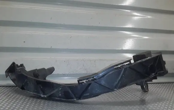 BMW 1 E81 E87 Headlight/headlamp mounting bracket 7120824
