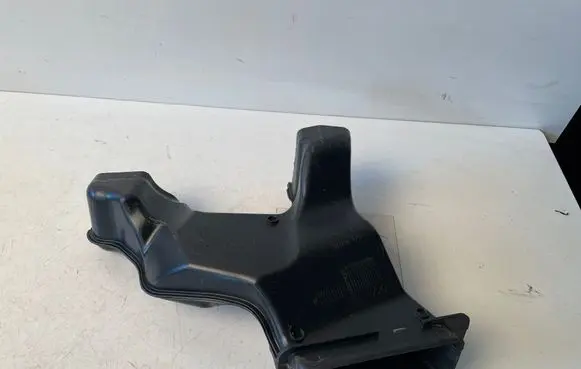 BMW 5 G30 G31 Other engine bay part 7357246