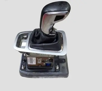 Citroen C5 Gear shifter/selector 9681617780
