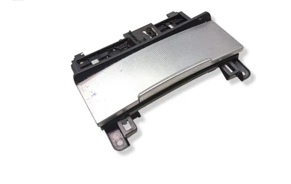 Audi Q7 4L Ashtray (front) 4L0857951