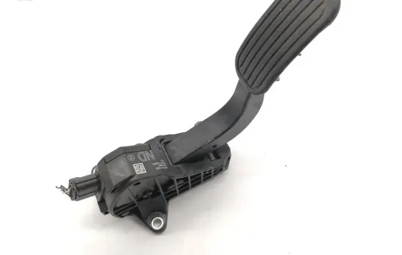 Toyota C-HR I Accelerator throttle pedal 78110F4022