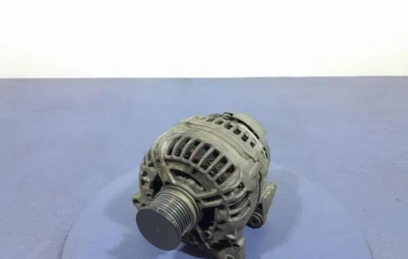 Audi A4 S4 B8 8K Generator/alternator 03G903016E