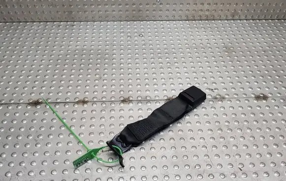 BMW 5 G30 G31 G38 Rear seatbelt buckle S26370365 7430064