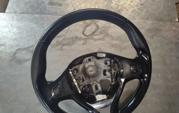Renault Captur Steering wheel 985105453R
