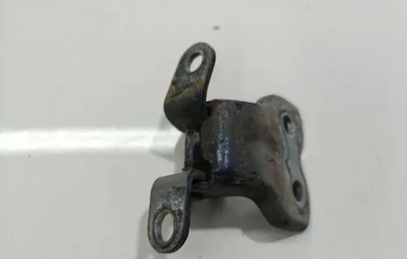 Toyota Corolla E120 E130 Front door upper hinge 