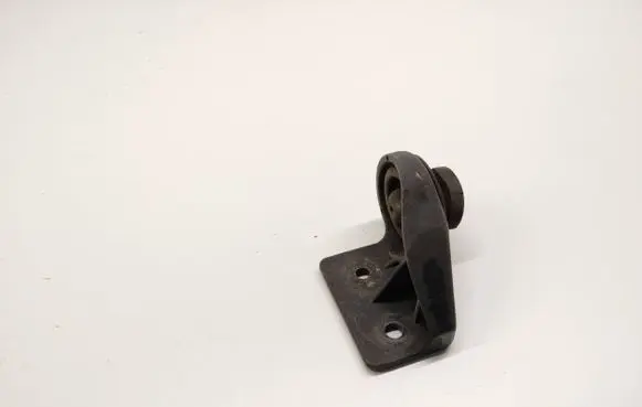KIA Sportage Radiator mount bracket