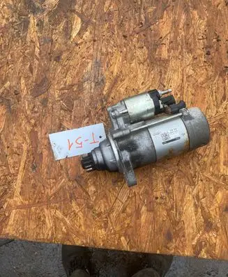 Volkswagen Touran III Starter motor 02M911024B 4380000241