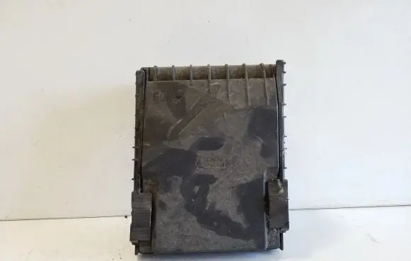 Volkswagen PASSAT B6 Fuse box cover 1K0937132F