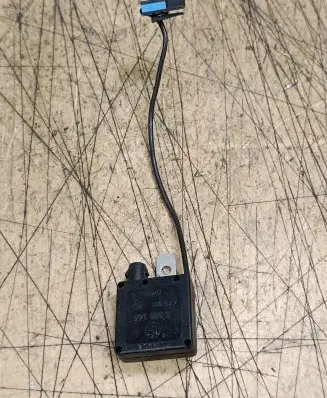 BMW X5 E53 Antenna control unit 8380945