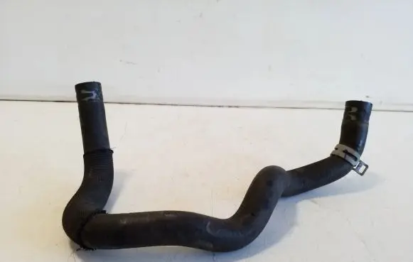Volvo XC40 Engine coolant pipe/hose 32224238