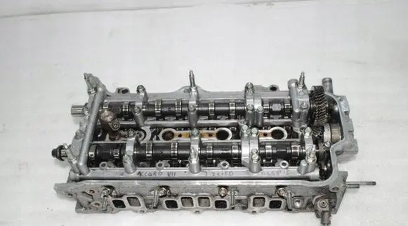 Honda Civic Engine head 