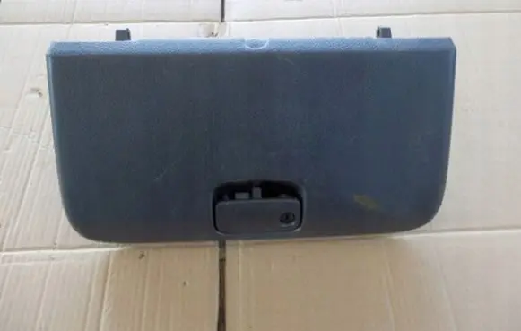 Suzuki SX4 Glove box set 7384050J0