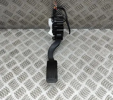 Tesla Model 3 Highland Accelerator throttle pedal 104469200E