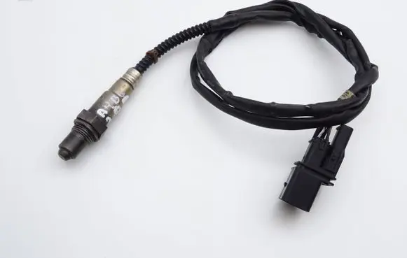 Audi A4 S4 B6 8E 8H Lambda probe sensor 06B906265D