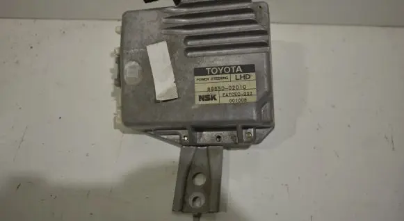 Toyota Corolla E120 E130 Power steering control unit/module 8965002010