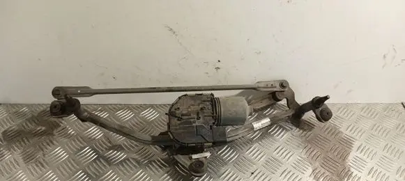 Front wiper linkage and motor