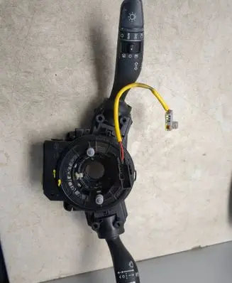 Multifunctional control switch/knob