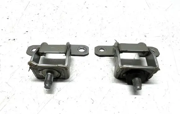 Nissan Juke I F15 Tailgate/trunk/boot hinge