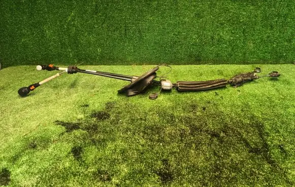 Opel Mokka B Gear shift cable linkage 