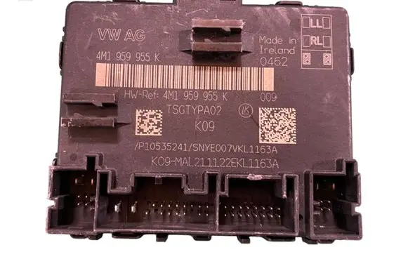 Audi Q7 4M Central body control module 4M1959995K