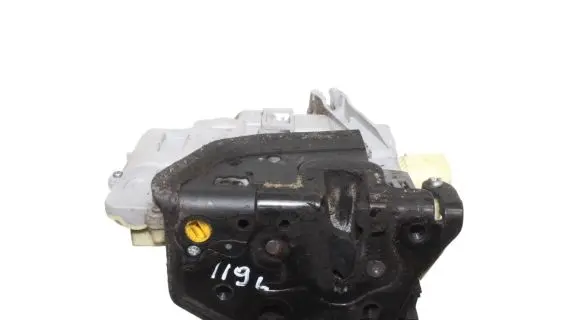 Audi TT TTS Mk2 Front door lock 8J2837015A