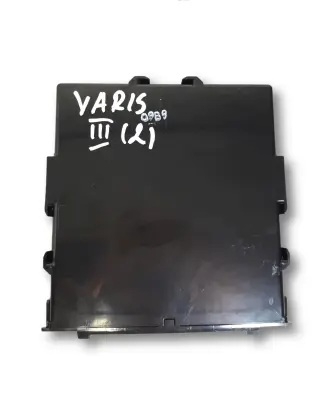 Toyota Yaris Keyless (KESSY) go control unit/module 899900D170 MB2325009504