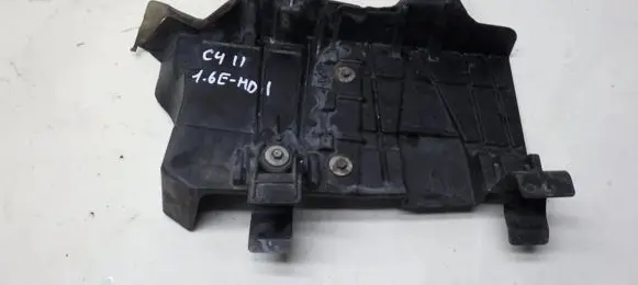 Citroen C4 II Engine cover (trim)