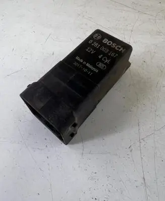 Iveco Daily 4th gen Glow plug pre-heat relay 0281003167