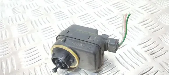Headlight level adjustment motor