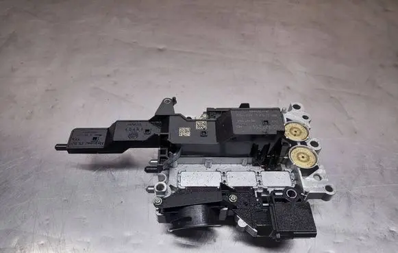 BMW 5 F10 F11 Rocker cam cover 5927256F