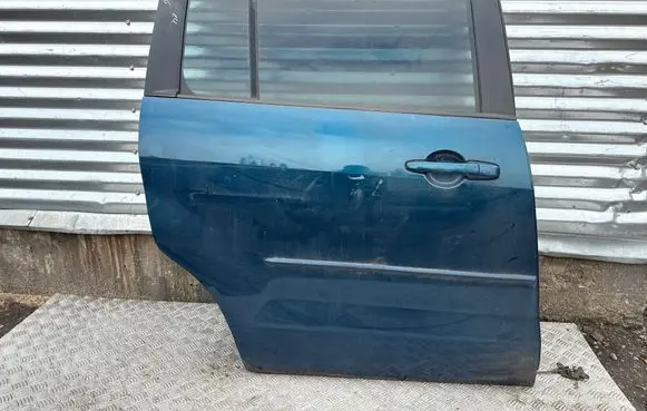 Mazda 5 Rear door 