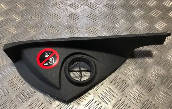 Volvo S40 Dashboard side end trim 3067238 0123456789 3865