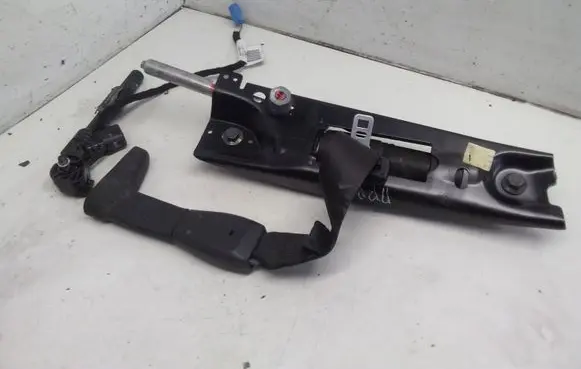 Volvo S80 Front seatbelt G6041213LHB