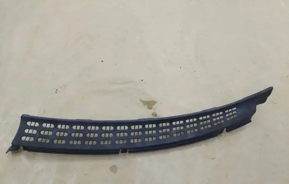 Mercedes-Benz CLK A208 C208 Wiper trim A2088310158