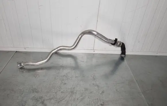 Porsche 911 991 Engine coolant pipe/hose 9P1121567 9P1121642