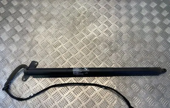 BMW X3 F25 Tailgate/trunk strut/damper 18202210