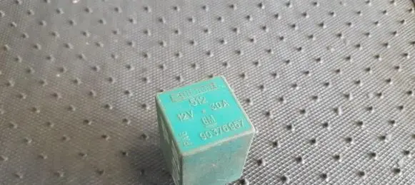 Opel Calibra Other relay 90376957 51212V30A