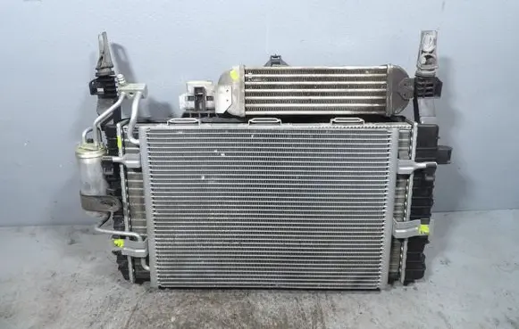 Opel Meriva A Coolant radiator 