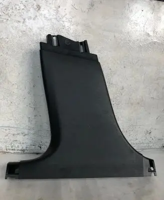 Mazda CX-30 (B) pillar trim (bottom) Dfr568230