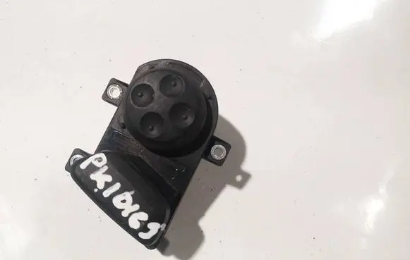 Wing mirror switch
