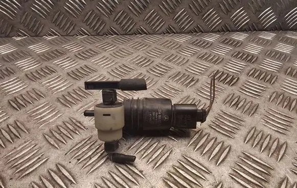 Windscreen/windshield washer pump