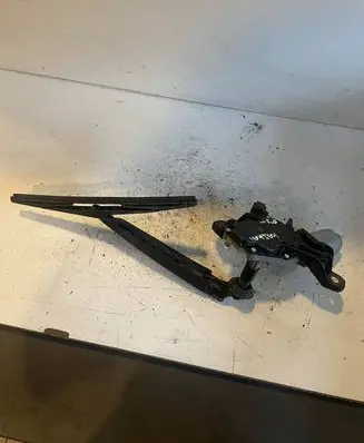 Nissan Qashqai Rear window wiper motor 0390201820