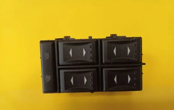 Ford Mondeo Mk III Electric window control switch 1S7T14A132BD