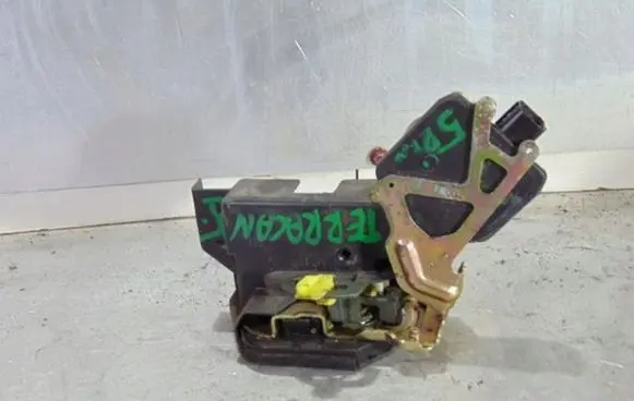 Hyundai Terracan Rear door lock