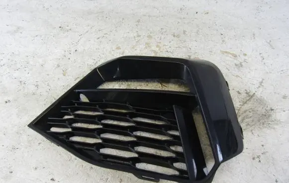 BMW 2 F44 Front bumper lower grill 8075487